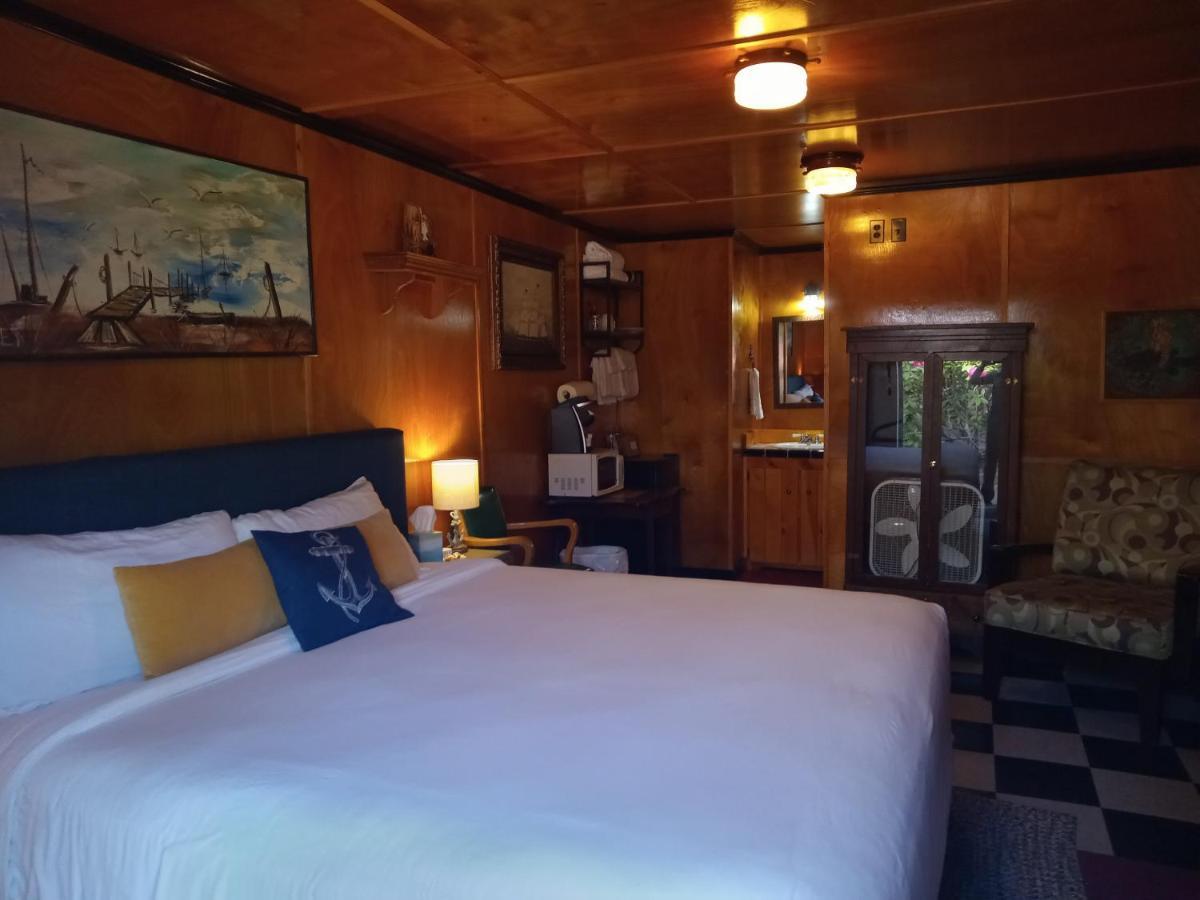 Anchor Inn Resort Lincoln City Extérieur photo