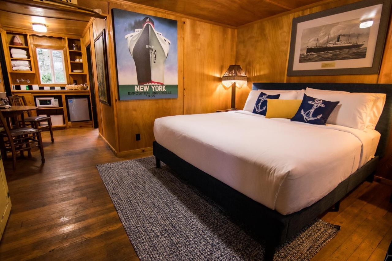 Anchor Inn Resort Lincoln City Extérieur photo